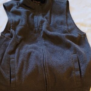 St. John's Bay Charcoal Black Fleece Vest